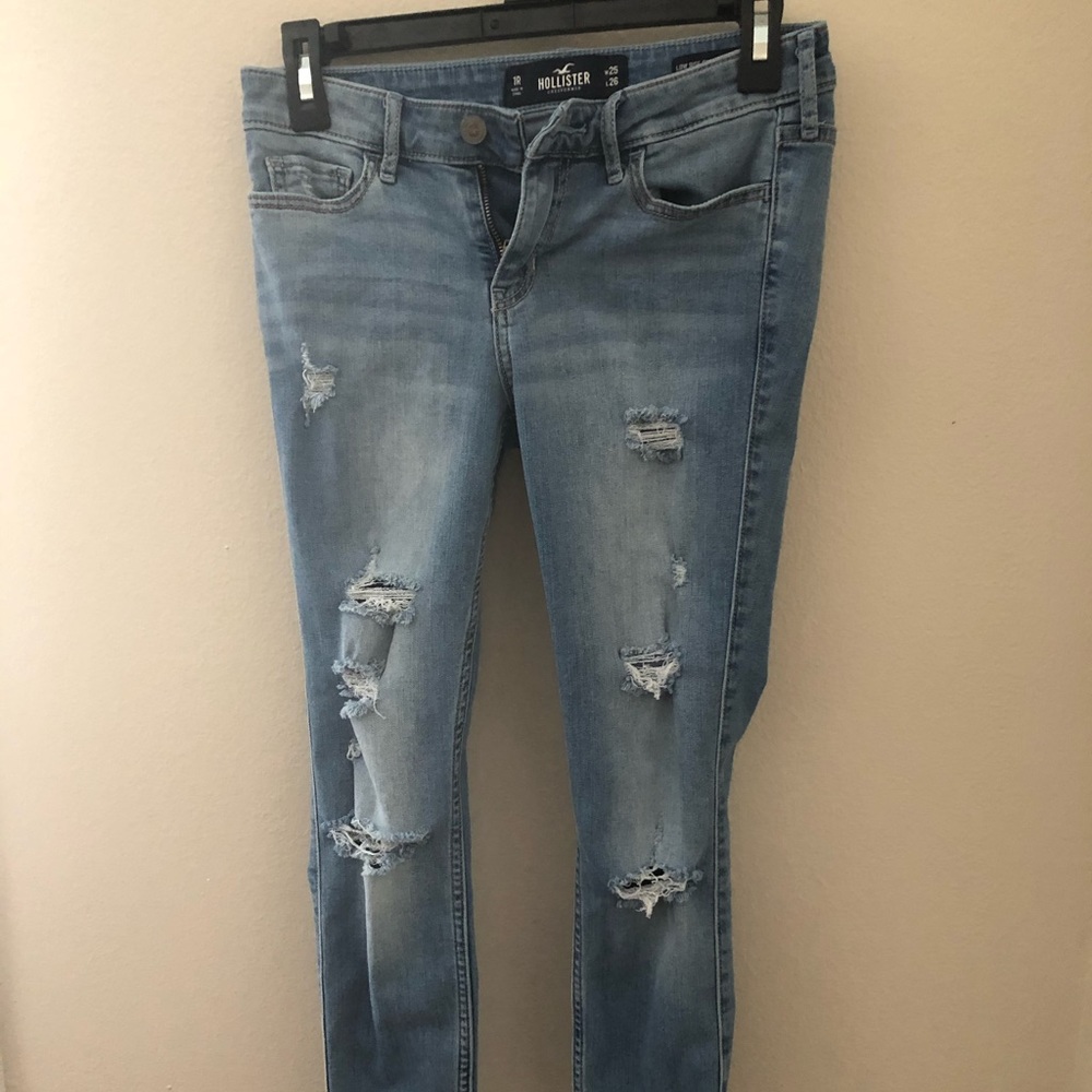 Hollister Crop Ripped Jeans 1R W25 L26